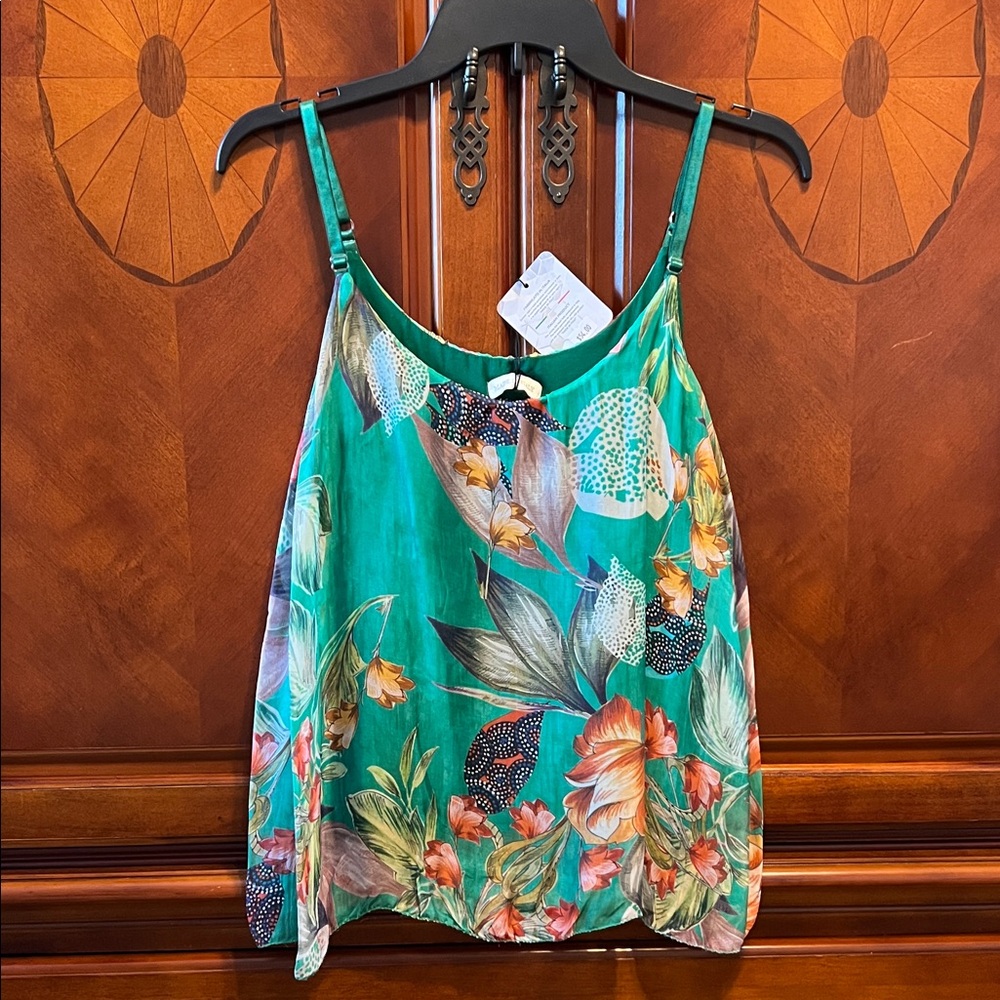 NWT. “Made in Italy” 100% Silk Floral Camisole w/ Adjustable Straps Fully Lined